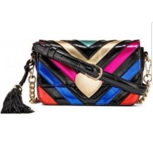 Vs downtown crossbody bag